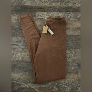 Skims outdoor legging color camel Size S NWT